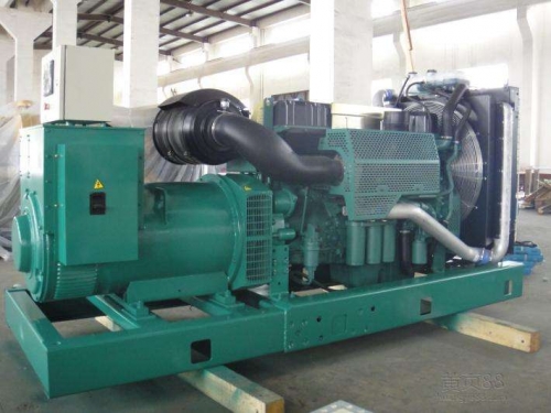 兴化便携静音：租赁无声发电机组，便携式解决能源需求